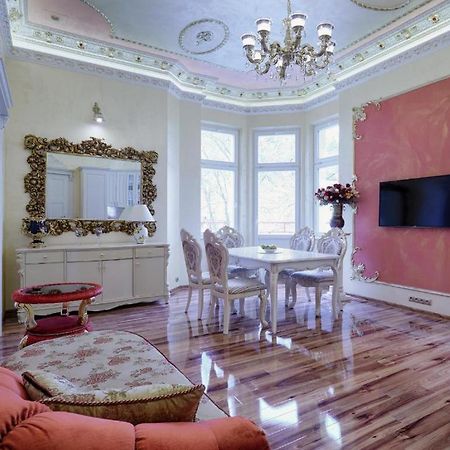 Rose Apartment Mariánské Lázně Екстериор снимка