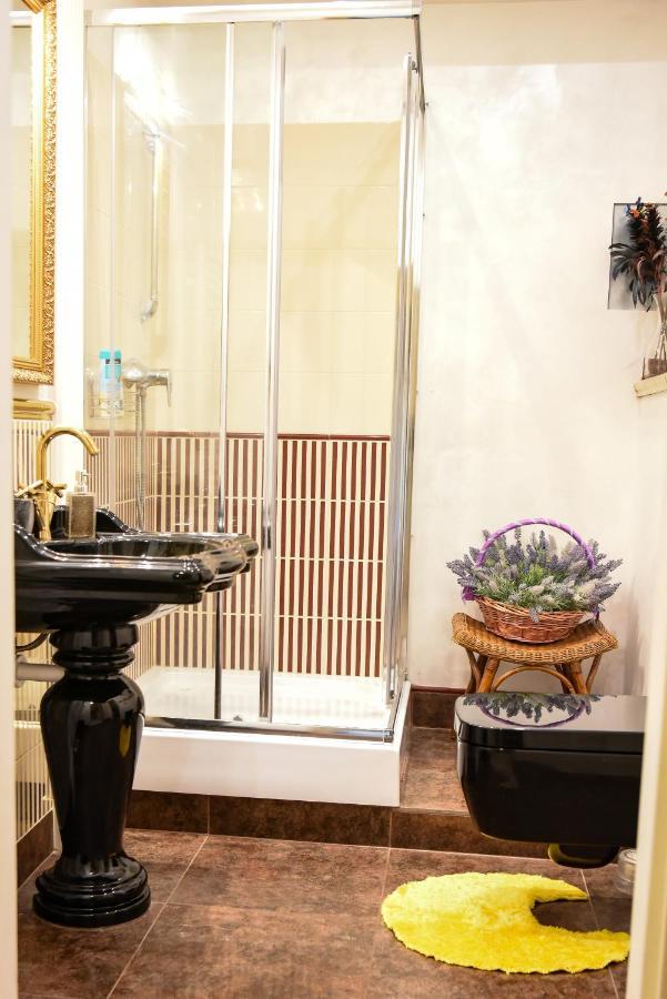 Rose Apartment Mariánské Lázně Екстериор снимка