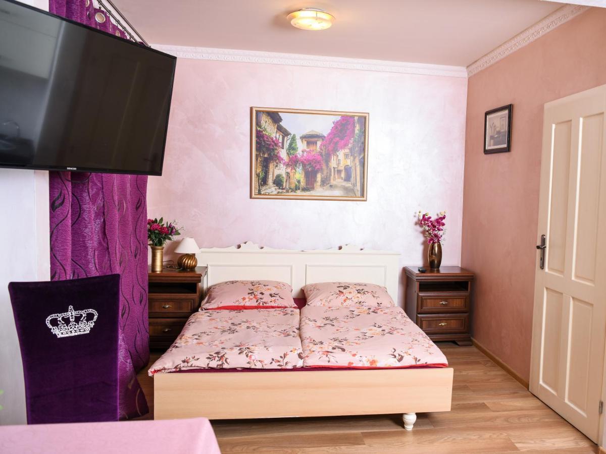 Rose Apartment Mariánské Lázně Екстериор снимка