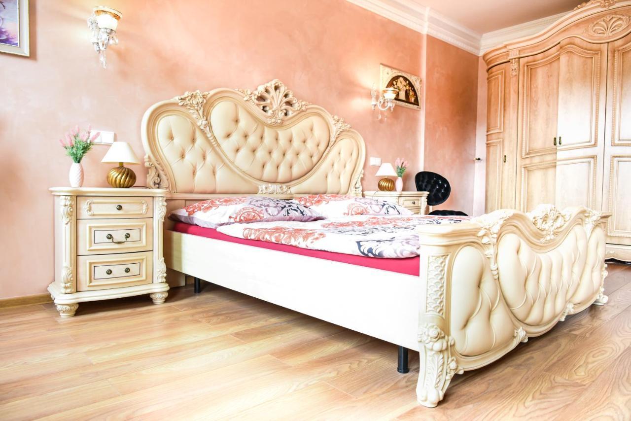 Rose Apartment Mariánské Lázně Екстериор снимка